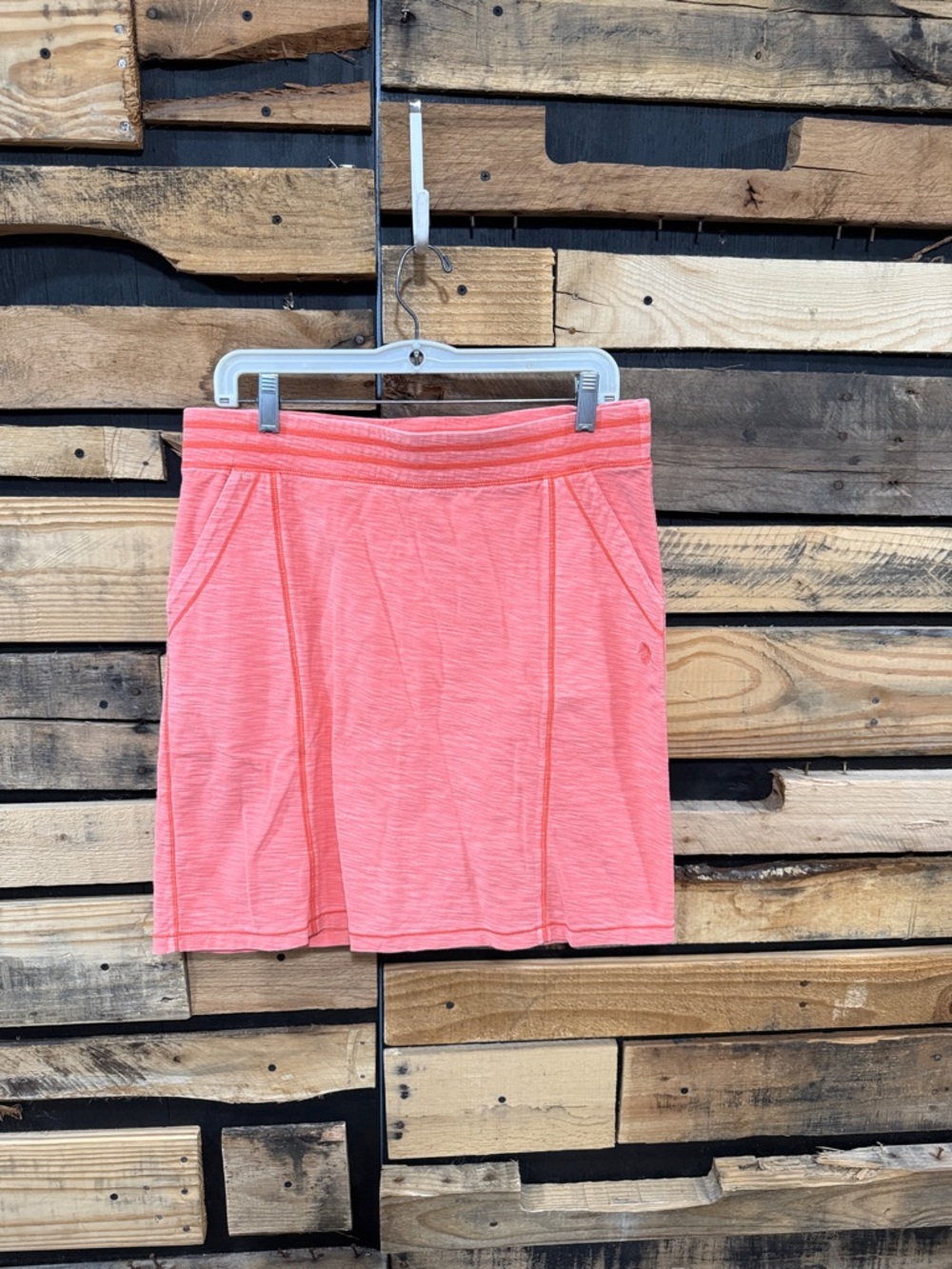 Tommy‎ Bahama Women’s Coral Pink Athletic Pull On Skirt With Pockets Size Small